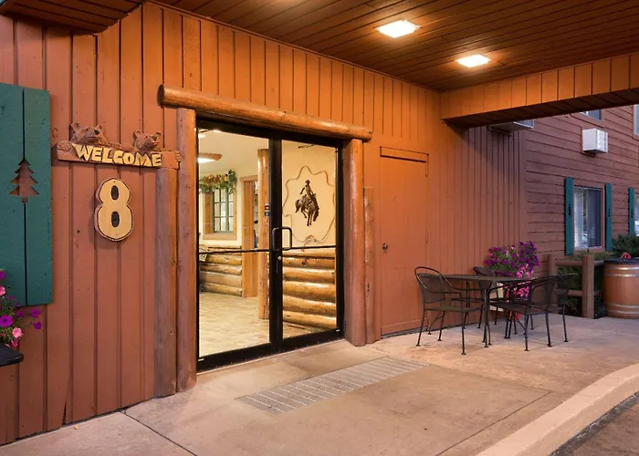 Super 8 By Wyndham Hole Motel 2*