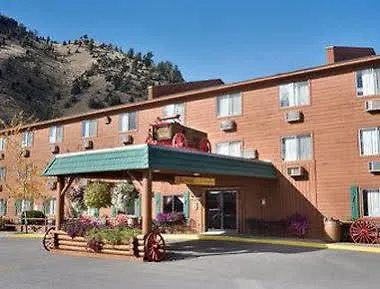 Super 8 By Wyndham Hole Motel Jackson