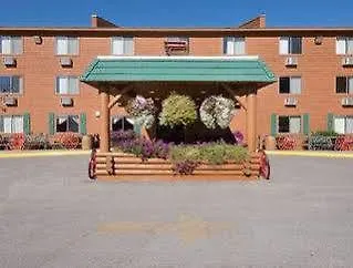 Super 8 By Wyndham Hole Jackson